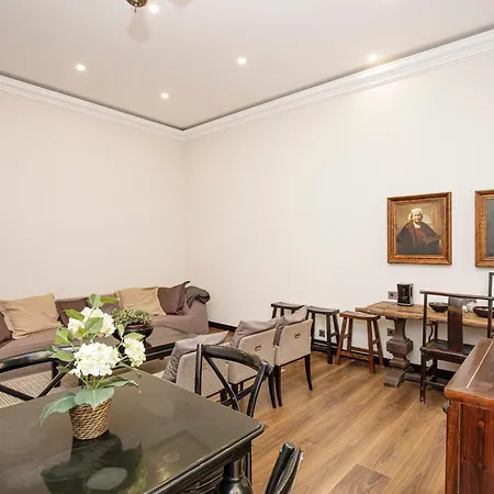 Beautiful Trendy Spacious Very Location * Барселона