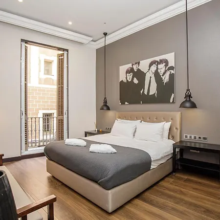 Apartment Beautiful Trendy Spacious Very Location *